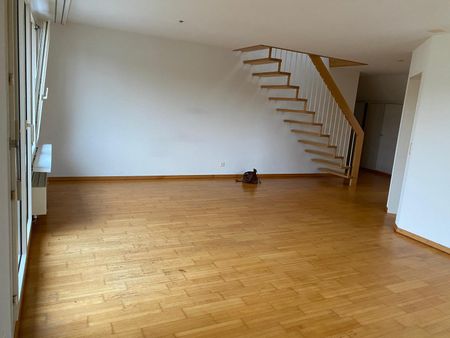"Charmante 2.5-Zimmer-Maisonettewohnung zur Zwischenmiete" - Photo 4
