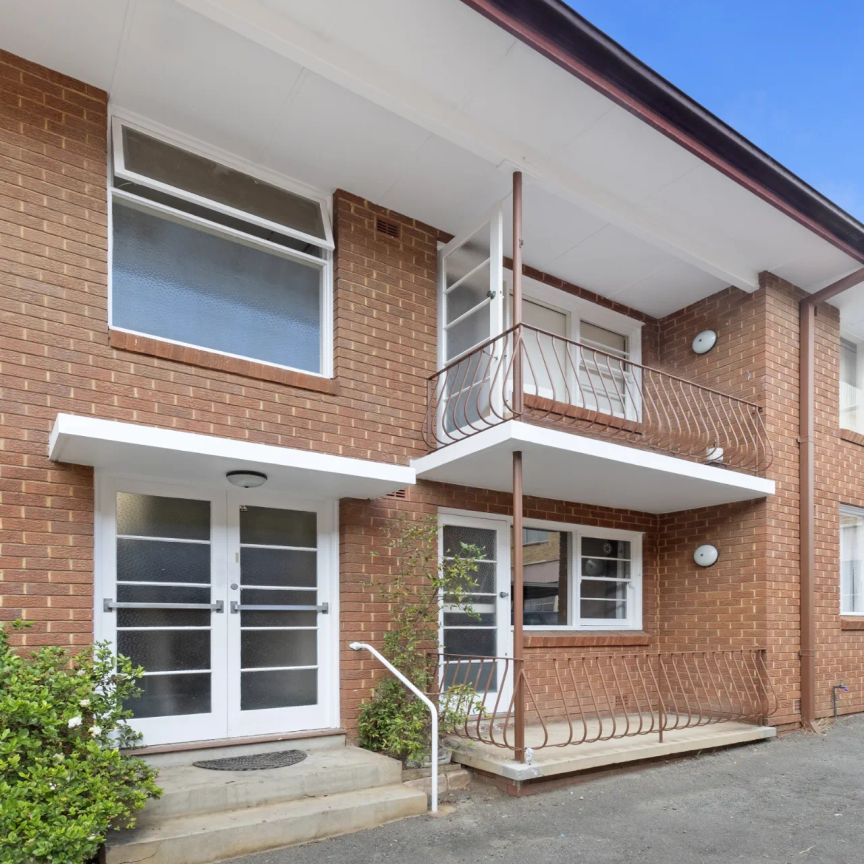 8/17 Albert Street, Hornsby. - Photo 1