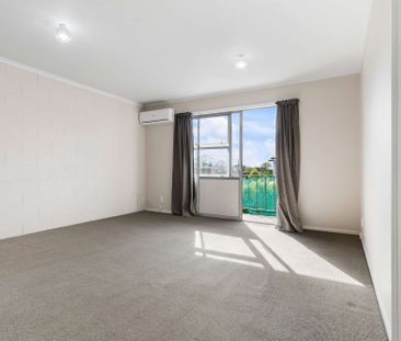 Perfectly Located Herne Bay Unit - Photo 2