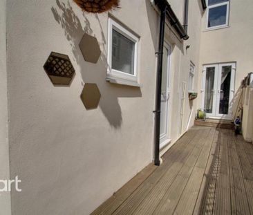 3 bedroom terraced house to rent - Photo 3