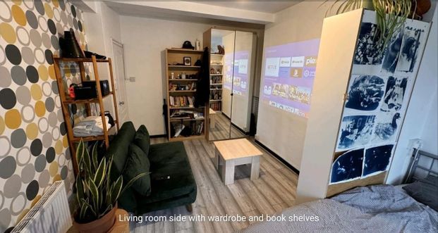 Room in a Shared Flat, Southwark, SE1 - Photo 1