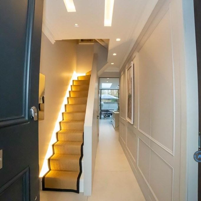 4 bedroom end of terrace house to rent - Photo 1