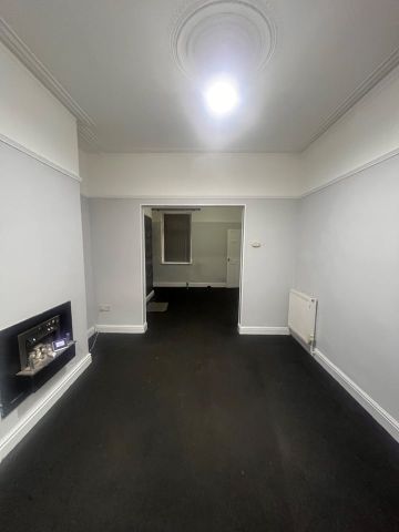 2 Bed Terraced House, Neston Street, L4 - Photo 2