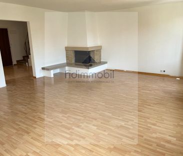 Appartement de 5 pièces en plein coeur de St-Blaise - Photo 2