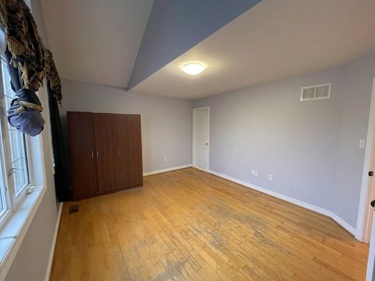 For Lease - 97 Chartway Boulevard, Toronto, Ontario - Photo 1