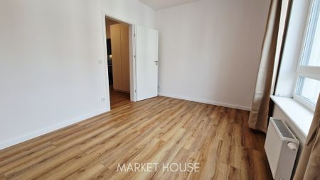 Dwa pokoje z 2 miejscami postojowymi i balkonem - Фото 2