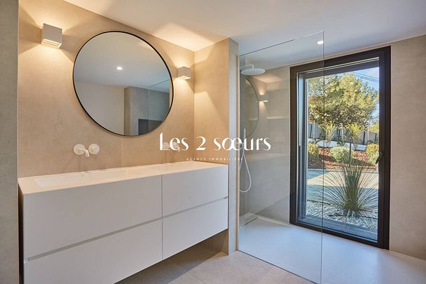 Maison à louer - Aix-en-Provence 7 pièces de 365 m² - Photo 1