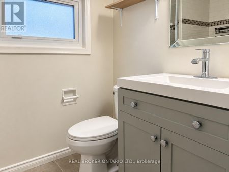 49 THOMPSON AVENUE, Thorold, Ontario, L2V2N2 - Photo 3