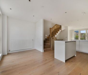3 bedroom townhouse to rent - Photo 4