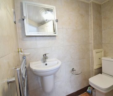 Room in a Shared House, Devonport Road, W12 - Photo 3