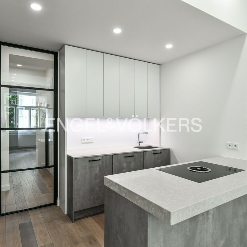 Pronájem bytu 3+kk 92 m² - Fotografie 1