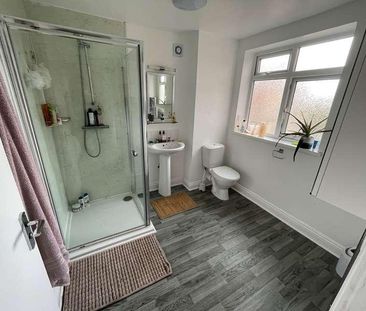 Warrington Road, Newcastle Upon Tyne, Tyne And Wear, NE4 - Photo 5