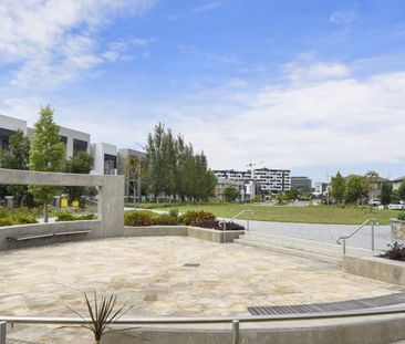 Spacious home with solar & park views in prime Thornton location - Photo 2