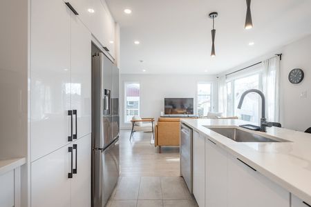 Maison à étages - 5850 Rue Alain - Photo 4