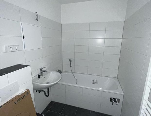 Erstbezug nach Sanierung - 4-Zimmer im 1. OG erwarten euch! - Photo 1