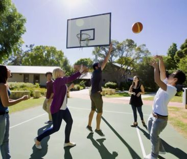 Three Bedrooms Lakeside - Photo 6