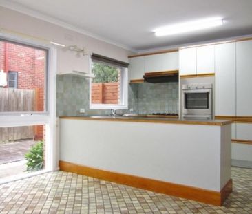 2/131 Locksley Road, Ivanhoe - Photo 5