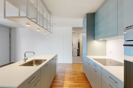 Modern and central apartment in Zurich! - Photo 3