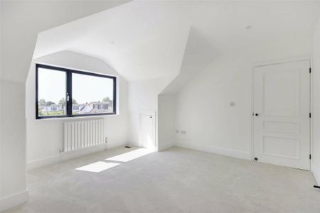 5 bedroom detached house to rent - Photo 3