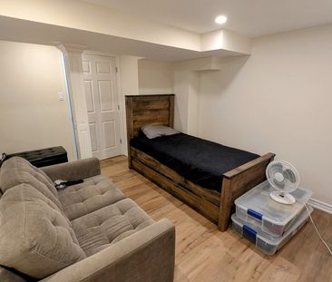 For Lease - 853 Crowells Street, Oshawa, Ontario - Photo 4