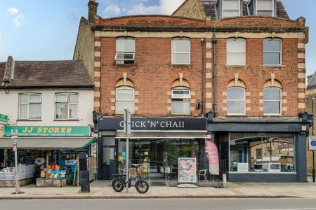 Room in a Shared Flat, Durnsford Road, SW19 - Photo 2