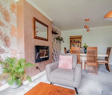 2 bedroom bungalow to rent Park Avenue, Radcliffe, Manchester, M26 - Photo 5