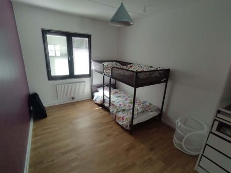 Helsingörsgatan, Kista - Photo 3