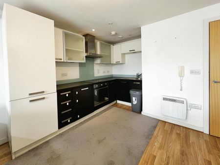 2 bedroom apartment to rent - Photo 4