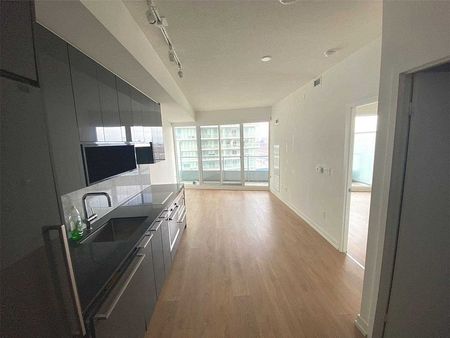 For Lease - 115 Mcmahon Drive Unit# 3106, Toronto, Ontario - Photo 2