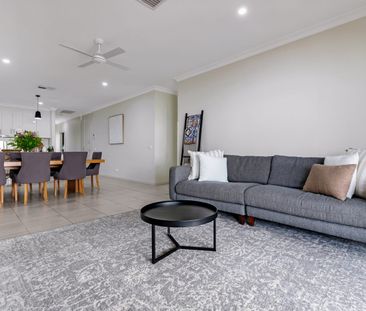 Classy Low Maintenance Townhouse - Photo 1