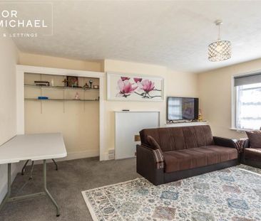 3 bedroom maisonette to rent - Photo 3