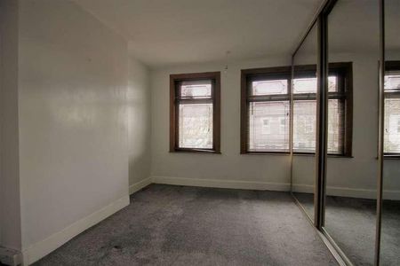 Birkbeck Road, Newbury, IG2 - Photo 5
