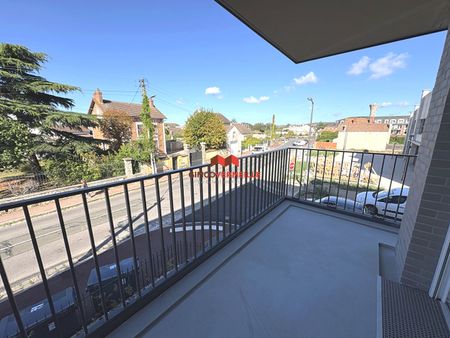 AUBERGENVILLE - Photo 5