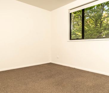 Semi Furnished Three Bedroom Townhouse Mount Roskill - Photo 5