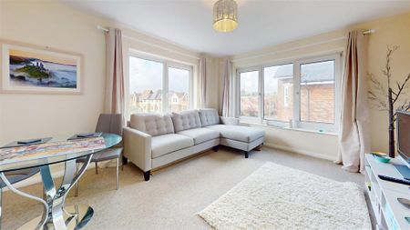 2 bedroom flat to rent - Photo 2