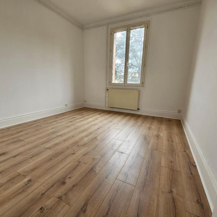 Location Appartement 4 pièces 103m² ST CHAMOND 42400 - Photo 1