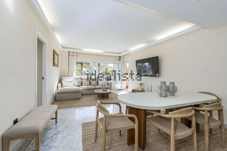 Alquiler de piso en Puerto Banús - Photo 2