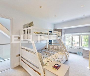 4 bedroom semi-detached house to rent - Photo 3