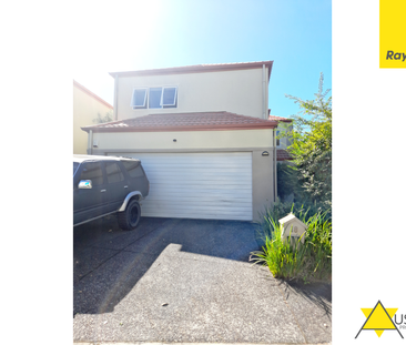 Great Family home located in New Lynn - Photo 4