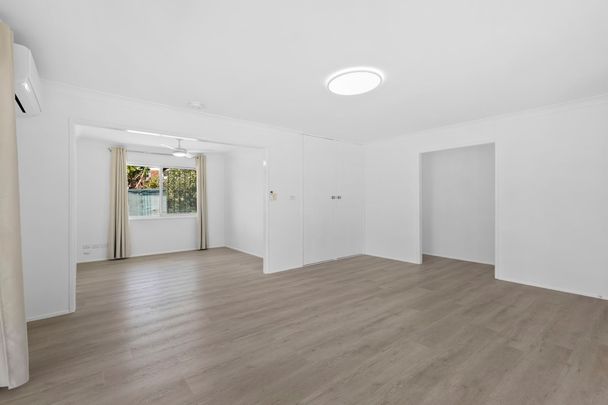 Move-In Ready Family Home Close to Schools and Parks! - Photo 1