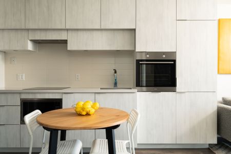 For Lease - 8 Eglinton Avenue Unit# 5703, Toronto, Ontario - Photo 4