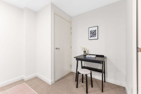 Stunning One Bedroom Apartment in the Heart of Meadowbank - Photo 5