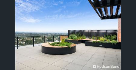 Fully Furnished, pool and gym facilities and unbeatable location - Photo 2