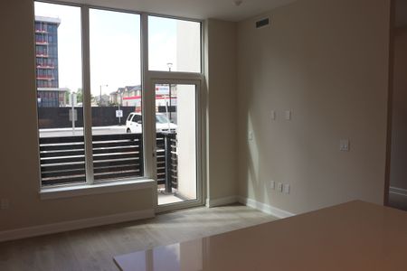 For Lease - 3200 William Coltson Avenue Unit# 104, Oakville, Ontario - Photo 2