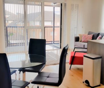 2 Beds 2 Baths - Photo 2