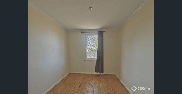 Charming 2-Bedroom Cottage in Quiet Location - Photo 1