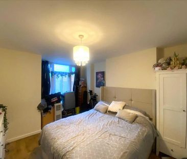 10 bedroom apartment to rent - Photo 6