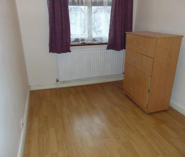 5 bedroom end of terrace house to rent - Photo 5