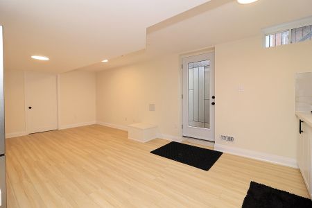 For Lease - 373 CREEK PATH Avenue, Oakville, Ontario - Photo 2