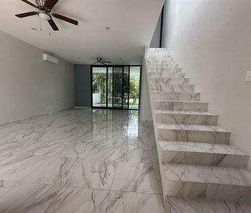 Se renta casa en privada Altozano, carretera Mérida -Progreso. - Photo 5